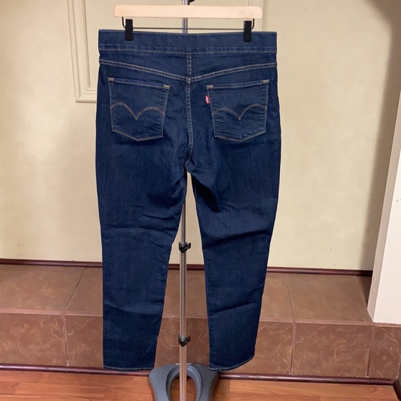 Levi's Denim - Levi’s Pull On Skinny Jeans Size 14